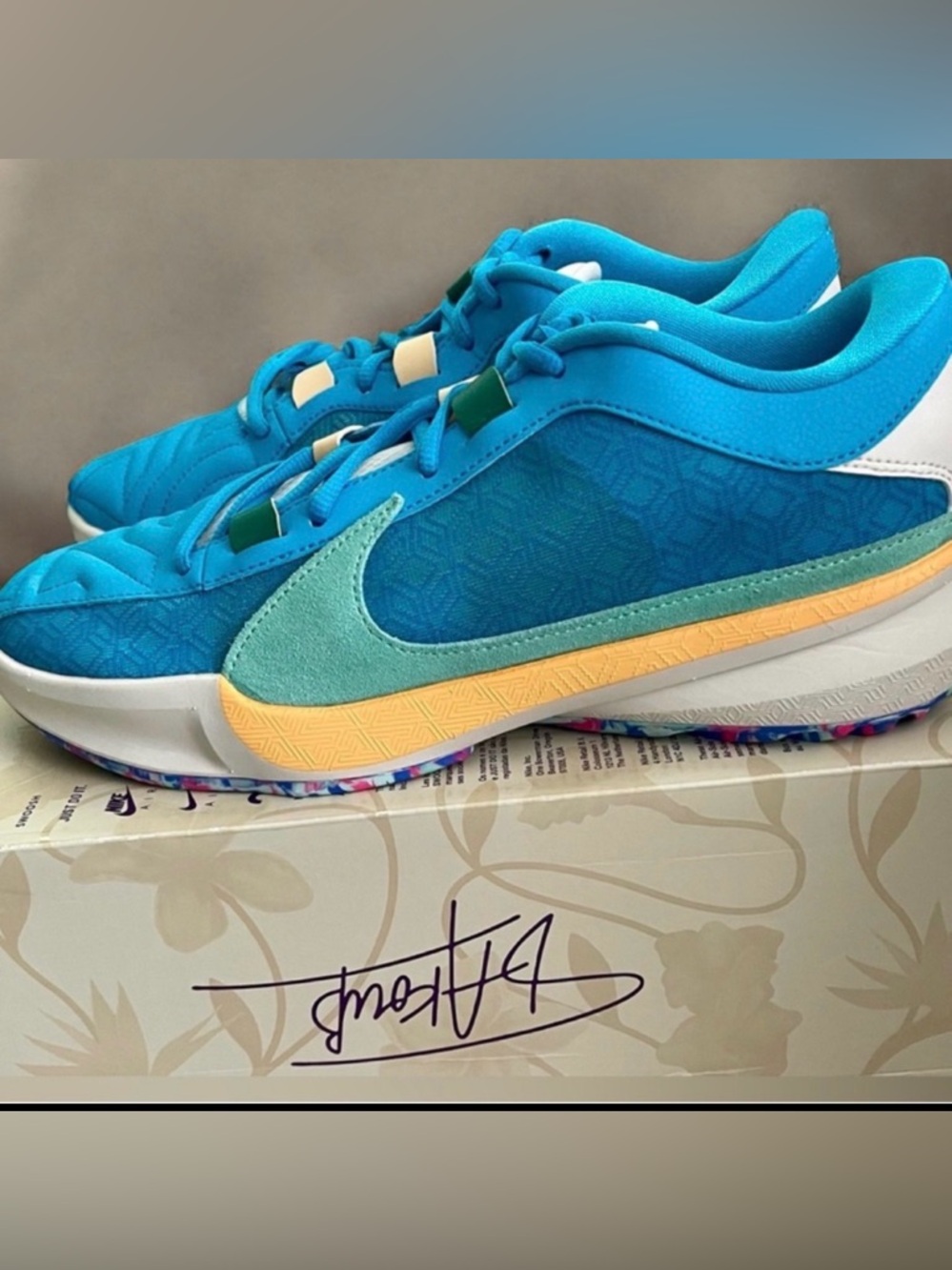 NIB NIKE ZOOM FREAK 5 Basketball Shoes Sneakers UNISEX SZ Men’s 9 Women’s 10.5